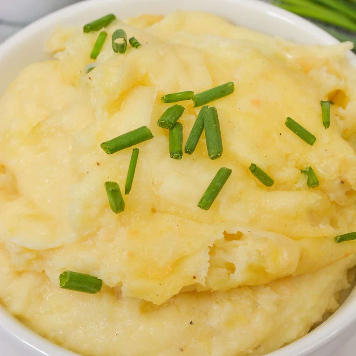 Master Cheesy Mashed Potatoes: Expert Tips for Flavor & Texture