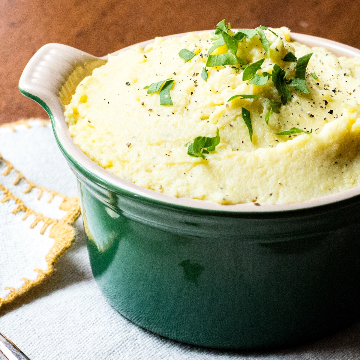 The No-Fail Guide to Creamy, Non-Gummy Cheesy Mashed Potatoes